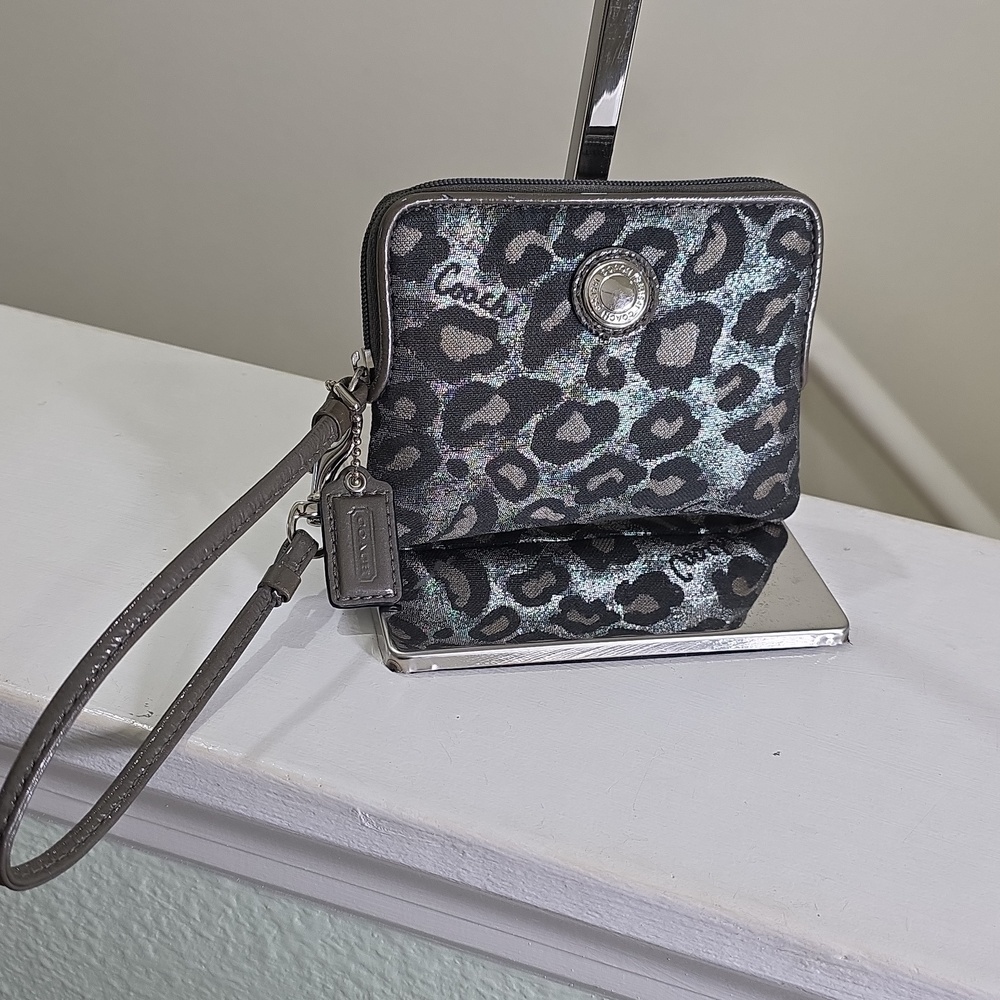 Coach Madison Ocelot (Leopard) Print Wristlet In Silver Metallic/Black/Grey EUC